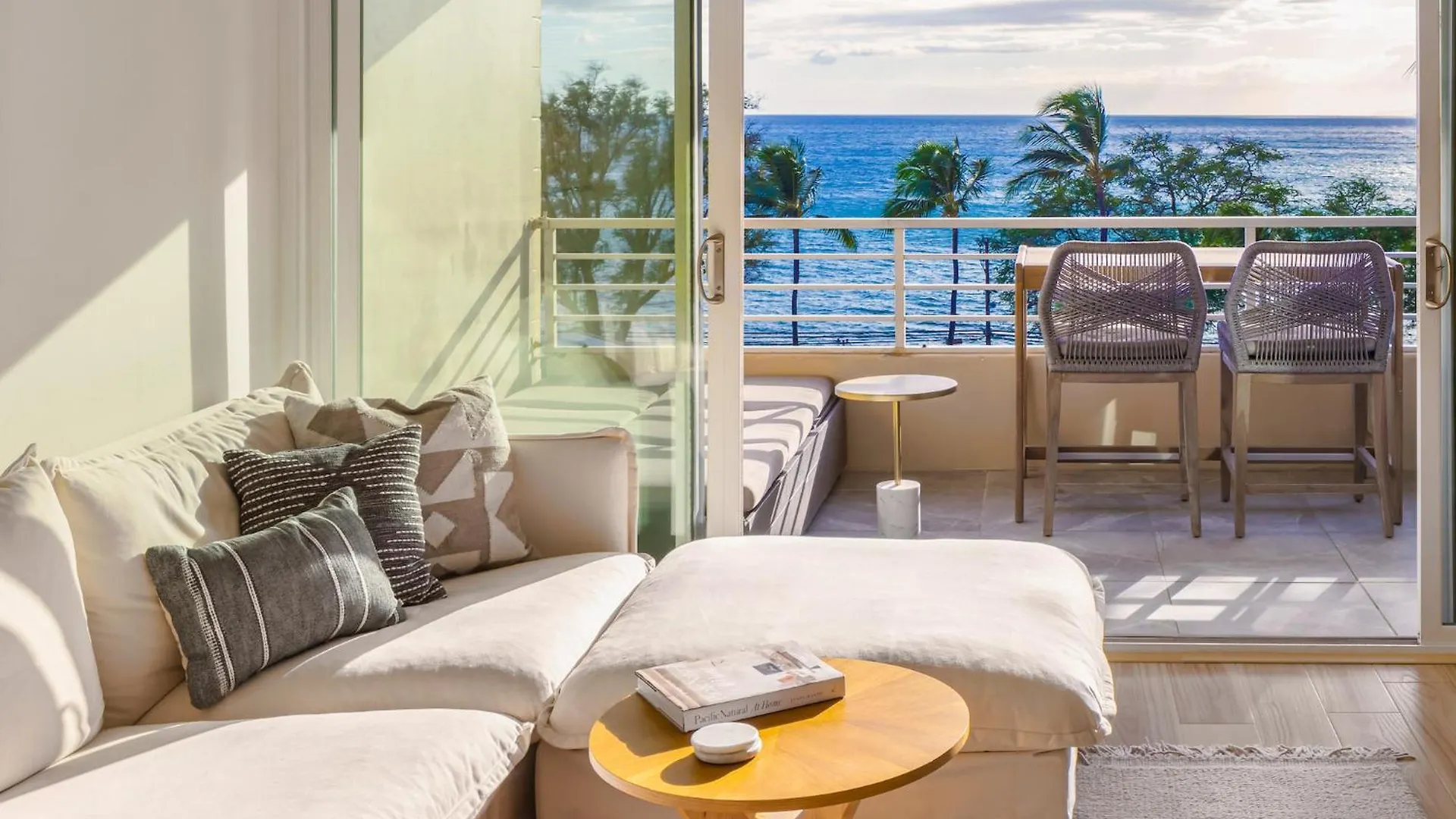 Nyaraló Luxury Condo 180 Ocean Views Steps To Beach Kihei